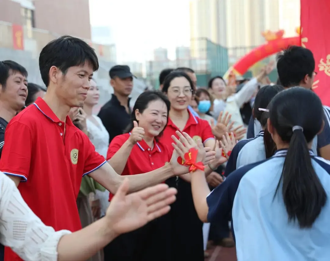 百日砺剑 决胜中考!——北海市第十二中学2026 届中考百日誓师大会燃情启幕 第40张