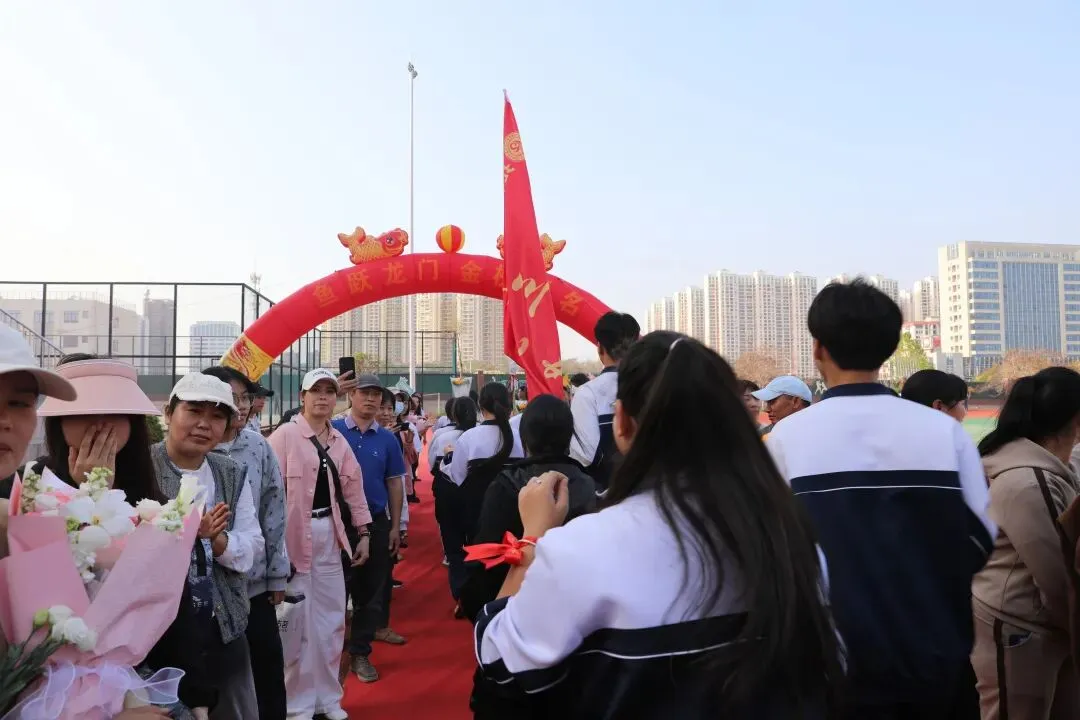 百日砺剑 决胜中考!——北海市第十二中学2026 届中考百日誓师大会燃情启幕 第44张