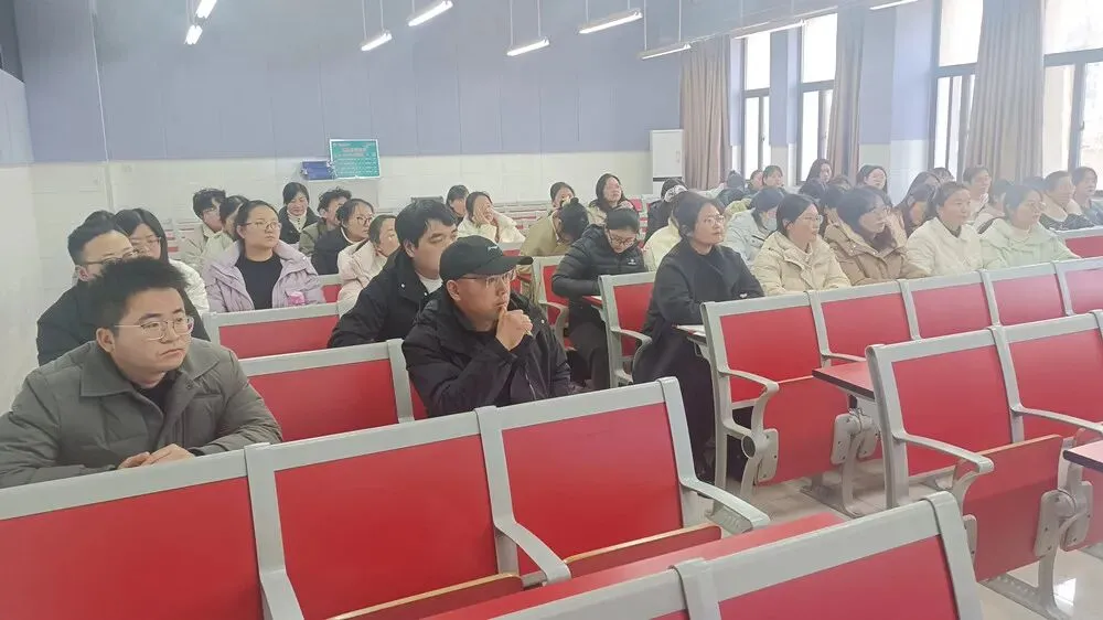 深研真题明方向,凝心聚智促转型 —— 登外2026年3月份学科大教研活动纪实 第7张