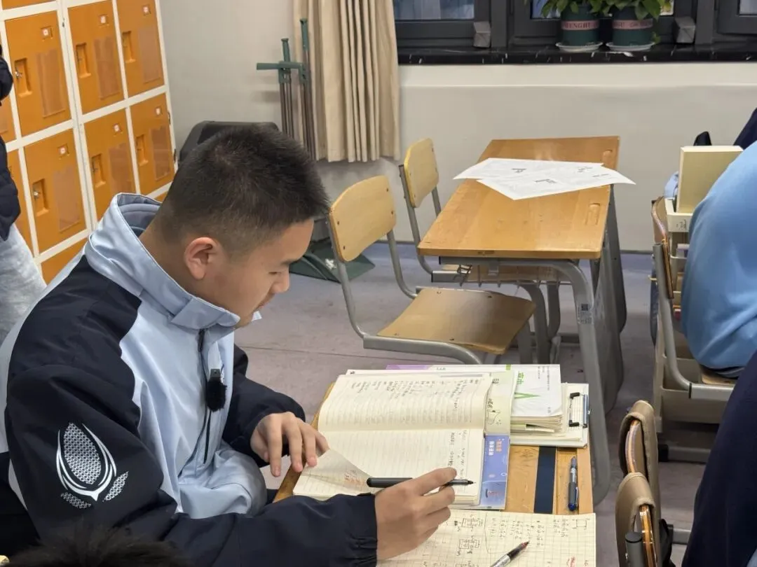 从中考231分到考入C9班,300个名次的飞跃只是他的起点! 第2张