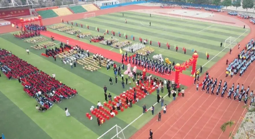 【中考百日誓师】策马扬鞭,逐梦中考!鹿鸣中学2026届中考百日誓师大会燃情启幕 第2张