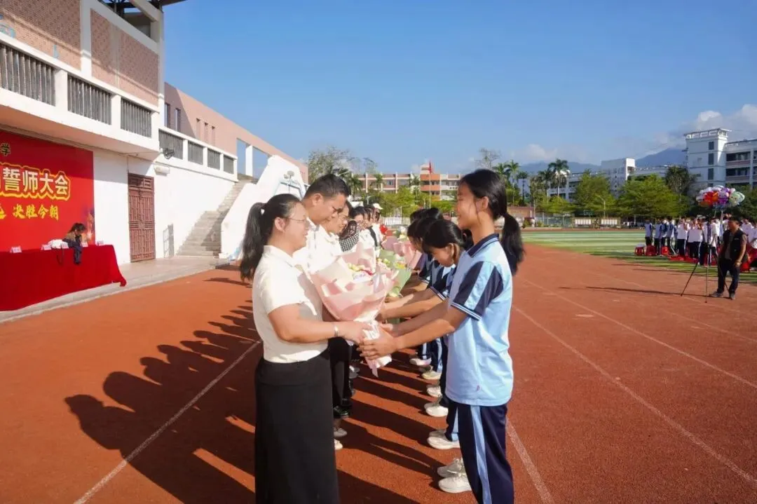 “百日逐梦 马跃中考  笃行致远 决胜今朝”——新星中学2026届百日冲刺誓师大会圆满举行 第25张