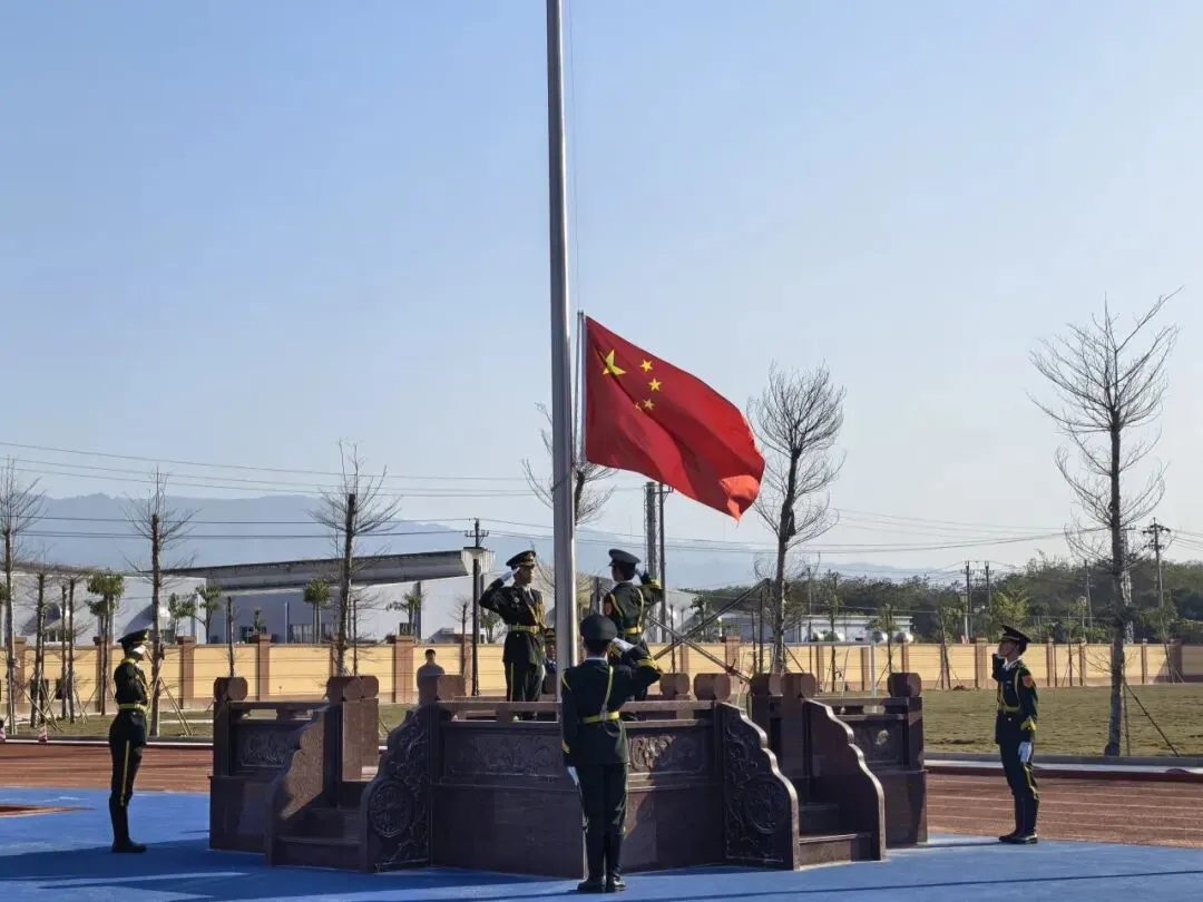 百日砺剑,逐梦前行——诏安立兴学校举行中考百日誓师大会 第13张