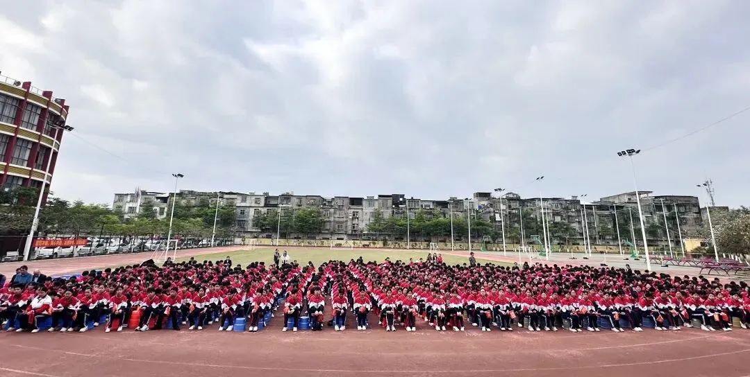 飞驰人生当此时 金马踏平中考路——宁明县实验学校2026年中考百日誓师大会圆满举行 第14张