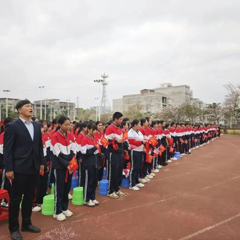 飞驰人生当此时 金马踏平中考路——宁明县实验学校2026年中考百日誓师大会圆满举行 第20张