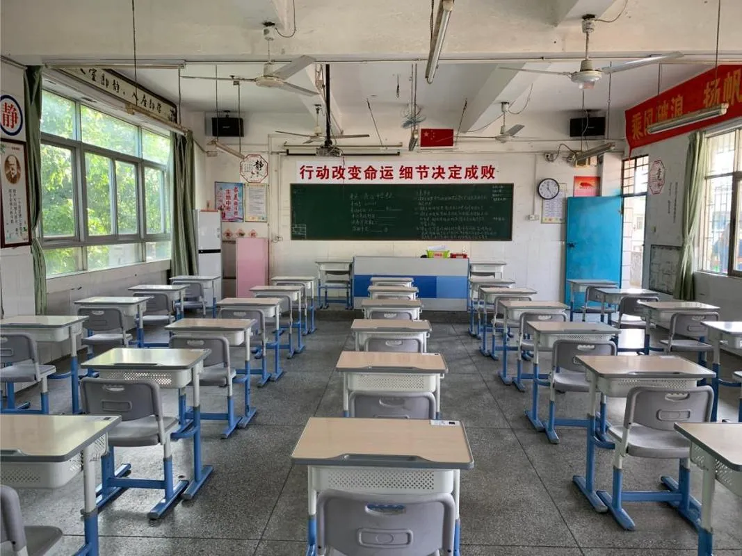 长春中考一模作文题引发热议!为啥与小学四年级作文题一样? 第4张