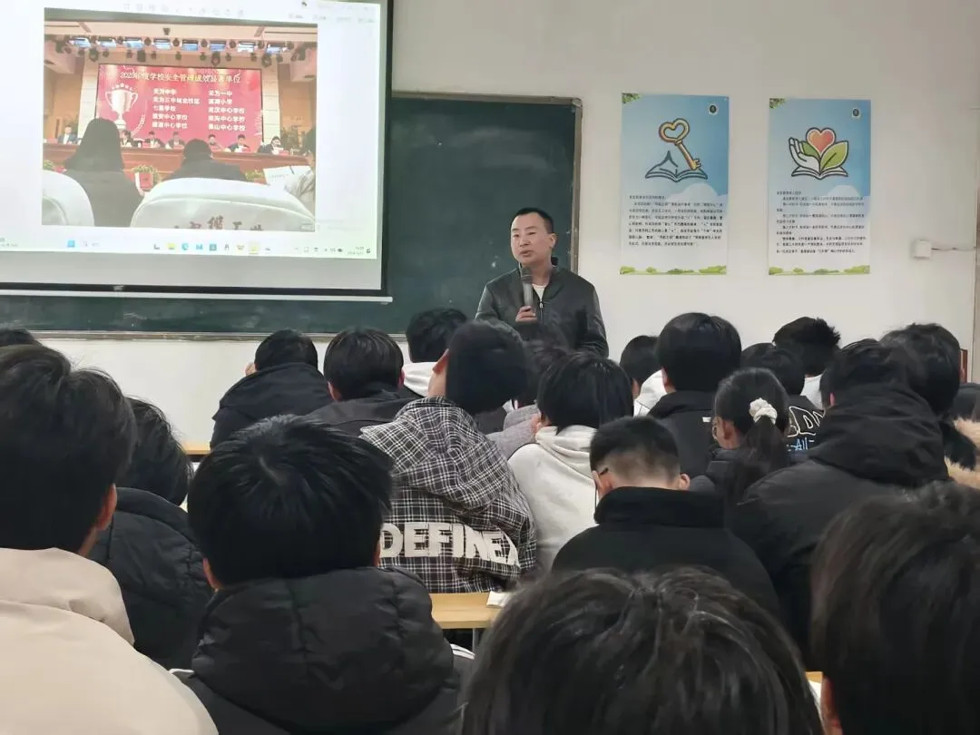 少年当有凌云志——九年级中考冲刺誓师大会圆满举行 第19张