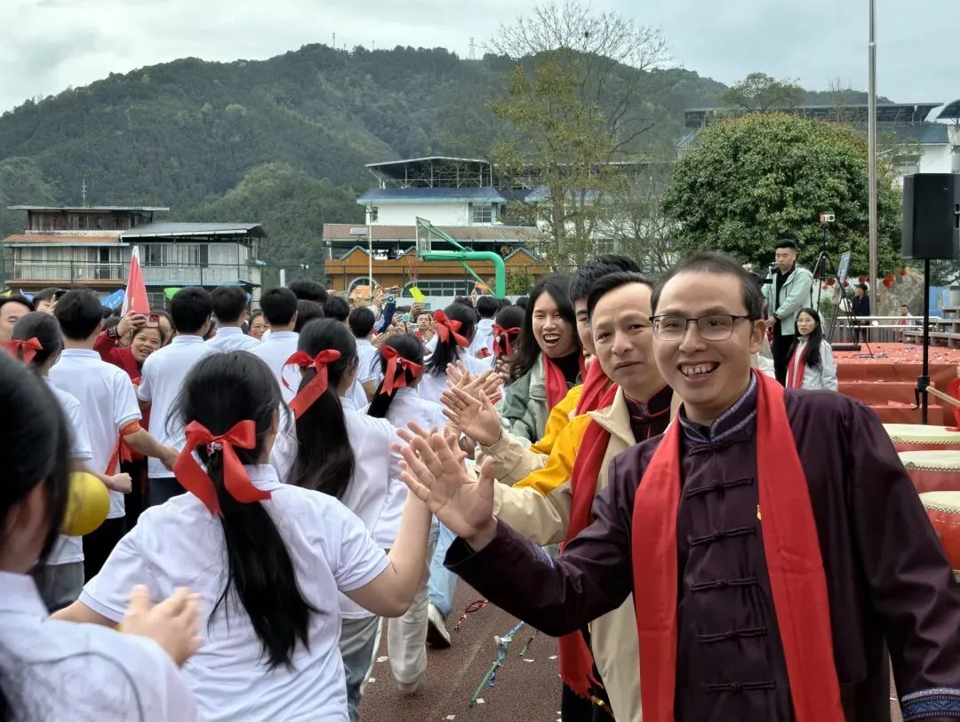 以战马之势 赴中考之约—我校举行2026届中考誓师大会 第21张