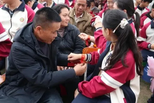 “砺志笃行承五色 百日冲刺战中考”忻城县民族中学2026年中考百日誓师大会 第38张