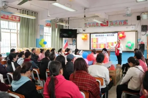 “砺志笃行承五色 百日冲刺战中考”忻城县民族中学2026年中考百日誓师大会 第83张