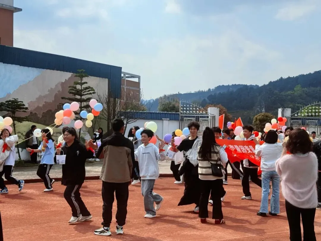 西秀区鸡场中学2026届毕业生中考百日誓师大会活动 第17张