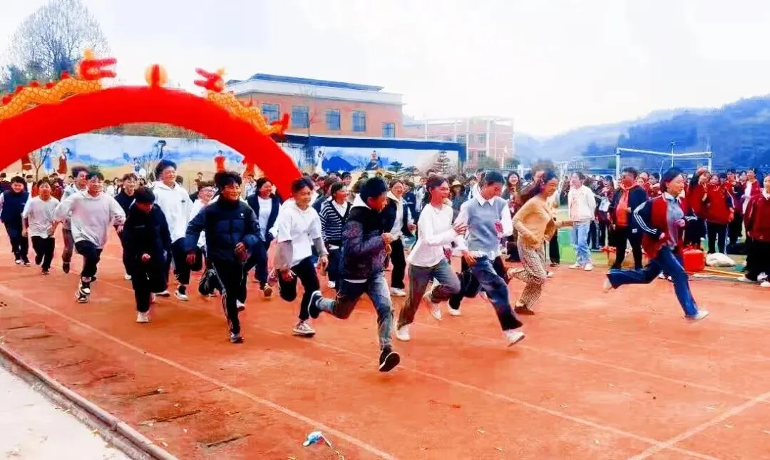 西秀区鸡场中学2026届毕业生中考百日誓师大会活动 第36张