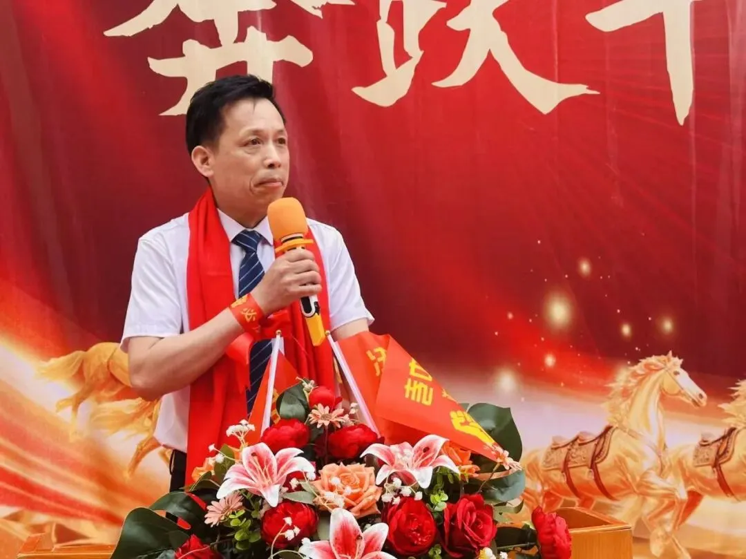 横州市龙湖学校举行2026年中考、小考百日誓师大会 第14张