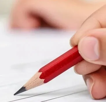 多地宣布生物、地理不再计入中考总分,有人叫好,也有一线老师担忧“如果初中太放松,高中的压力就会增加” | 今年浙江也有新变化 第4张