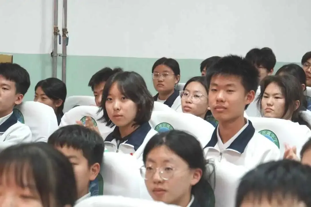 逐梦百日 决战中考——滨湖中学2026届中考百日誓师动员大会 第42张