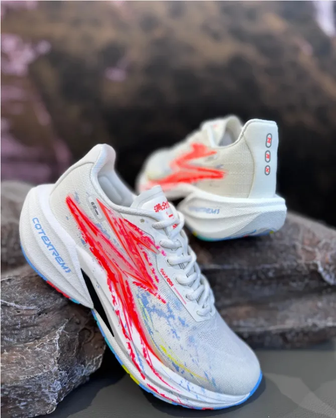 体侧满分Buff拉满 中考体侧361°跑鞋推荐 第7张