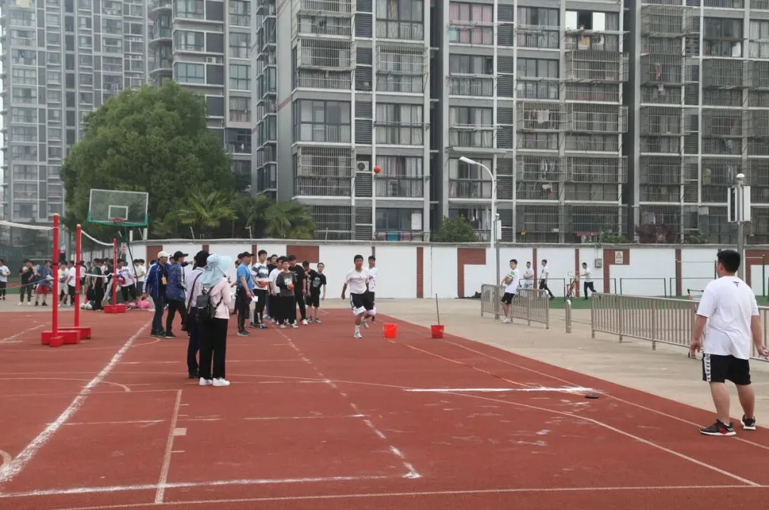 中考体育冲刺:技术动作精解 第1张