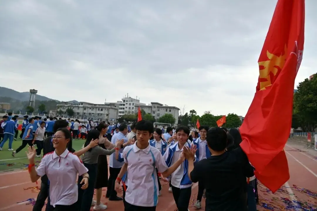 逐梦前行,决胜中考--西浦集团广宁第一中学2026届中考冲刺誓师动员大会隆重举行! 第29张