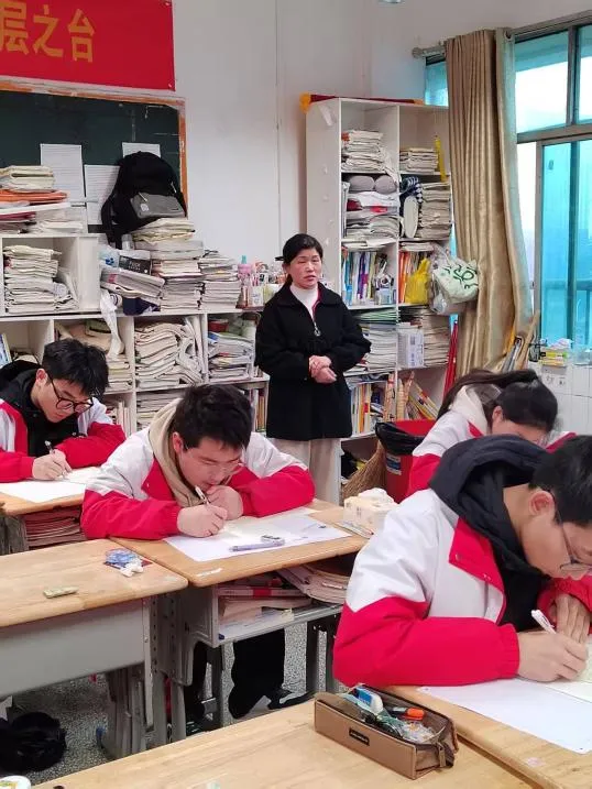 模考演练迎高考,家校共育筑梦行——阳新实验高中高三年级参加全市 第16张