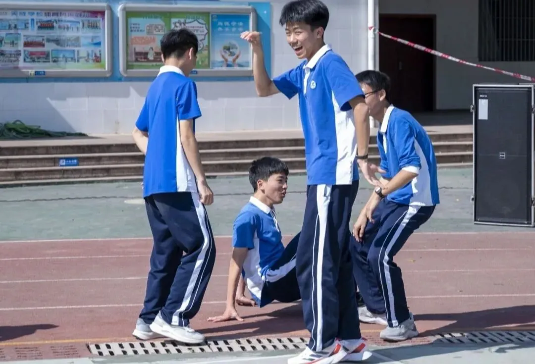 【美好天成·中考动员】骐骥驰骋,为梦而战 | 我校九年级励志教育暨青春宣誓仪式 第13张