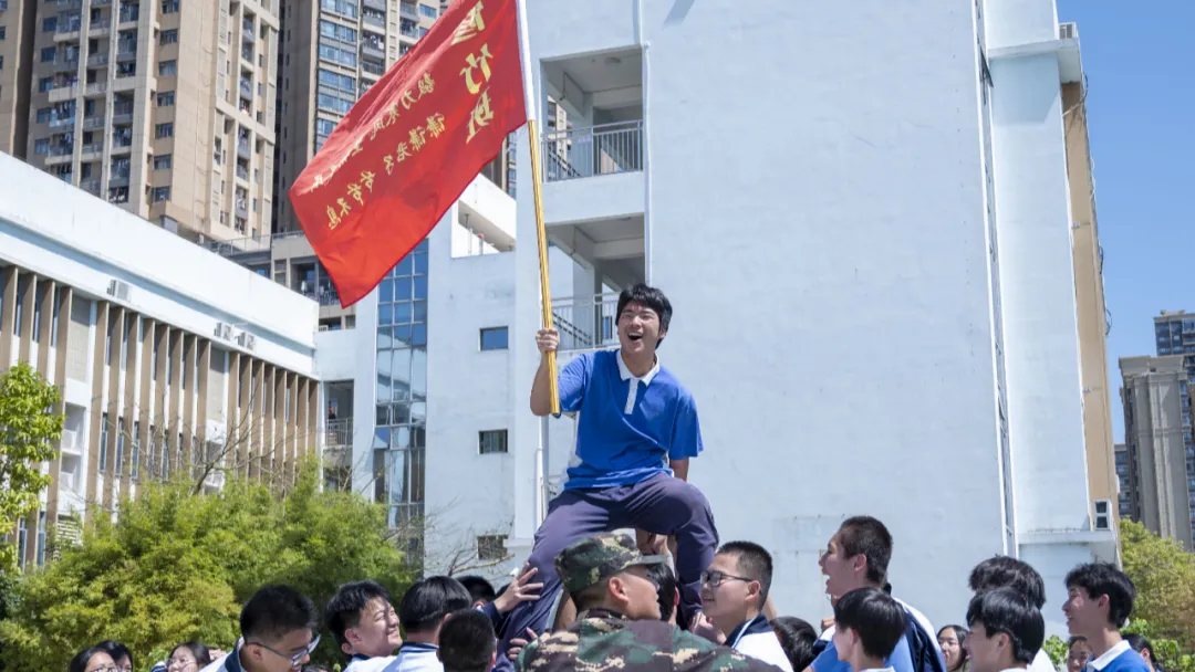 【美好天成·中考动员】骐骥驰骋,为梦而战 | 我校九年级励志教育暨青春宣誓仪式 第30张