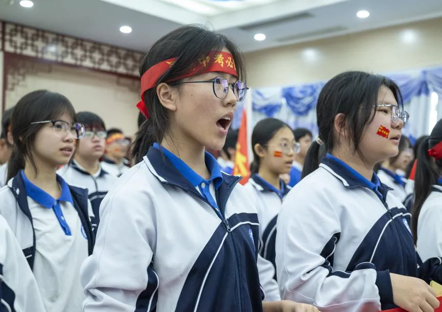 【美好天成·中考动员】骐骥驰骋,为梦而战 | 我校九年级励志教育暨青春宣誓仪式 第49张