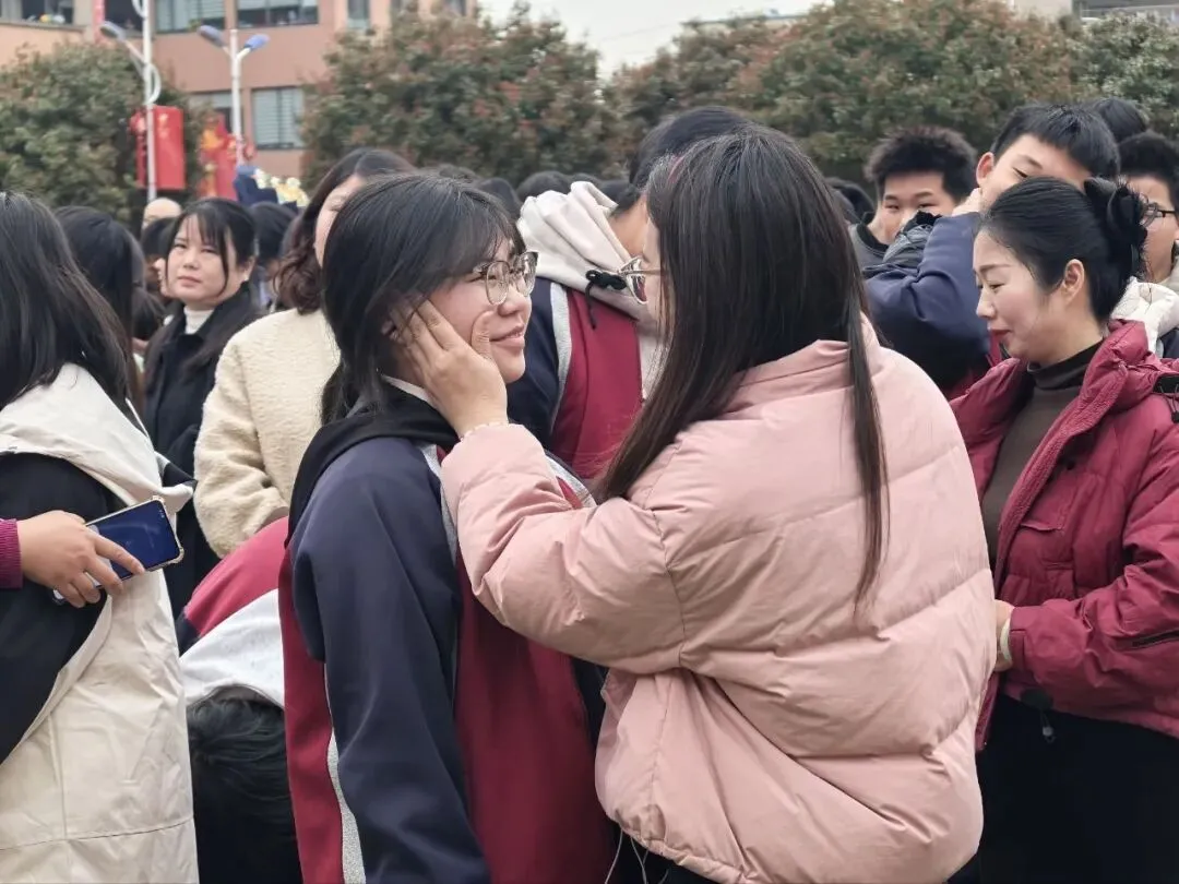 【中考动员大会】龙抬头乘风破万里浪 ,马奋蹄昂首跃九重门 第66张