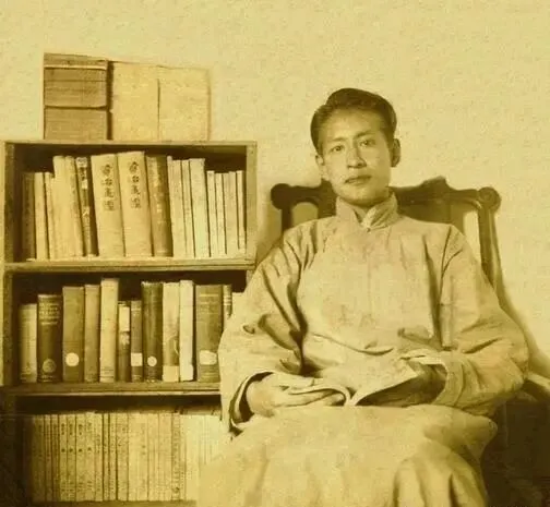 高三一模语文试卷上的一篇文章看哭考生!近万名网友为其点赞,还有人找出自己当年的考试文章…… 第9张