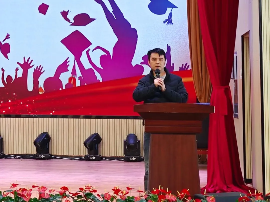 鏖战百日铸辉煌,青春亮剑小中考——昆明三中呈贡学校(呈贡一中)初2027届“小三科”冲刺动员大会纪实 第12张