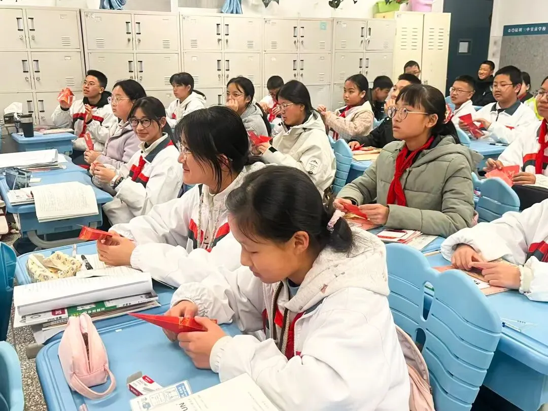 鏖战百日铸辉煌,青春亮剑小中考——昆明三中呈贡学校(呈贡一中)初2027届“小三科”冲刺动员大会纪实 第21张