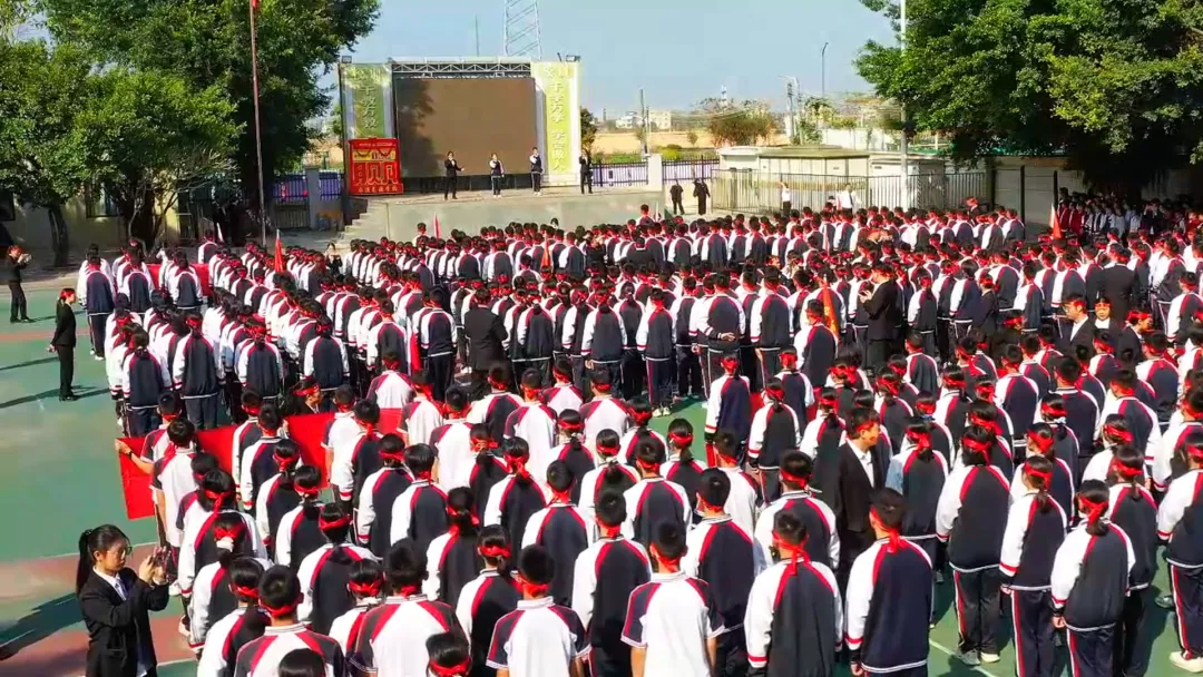 百日逐梦,决胜中考 —— 麻演龙源学校2026届中考百日誓师大会 第23张