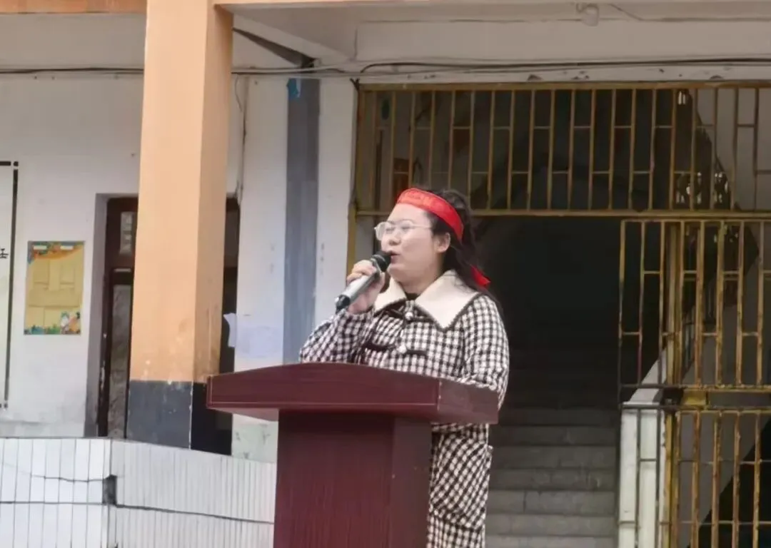 百日冲刺战中考,一鼓作气创辉煌!八德中心校中考誓师大会圆满举行 第6张