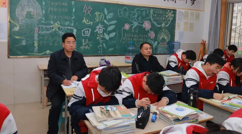 精准调研明方向 凝心聚力备中考——县教师发展中心深入县初级中学开展复课调研 第1张