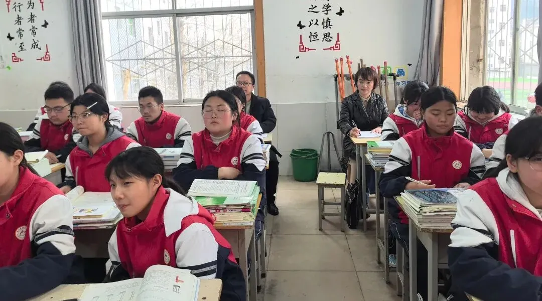 精准调研明方向 凝心聚力备中考——县教师发展中心深入县初级中学开展复课调研 第4张