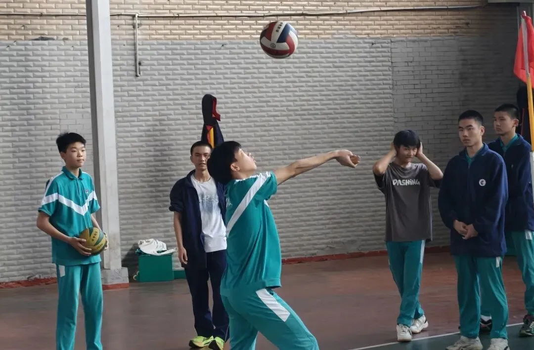 热血逐梦,“体”验青春!初三体育模拟测试圆满收官 第9张