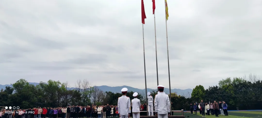 逐梦中考,不负韶华 —— 万州二中教育集团武陵学校2026届中考冲刺誓师大会圆满举行 第2张