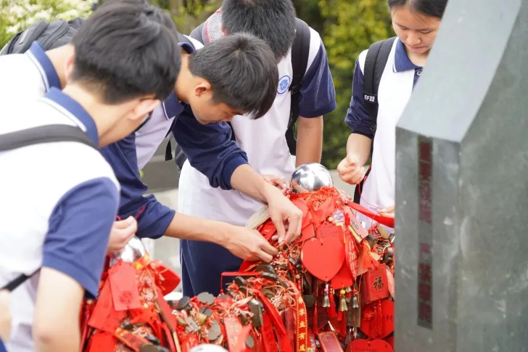 百日攻坚勇攀巅峰,青春逐梦决胜中考——白云外国语中学2026届初三百日誓师活动圆满举行 第69张