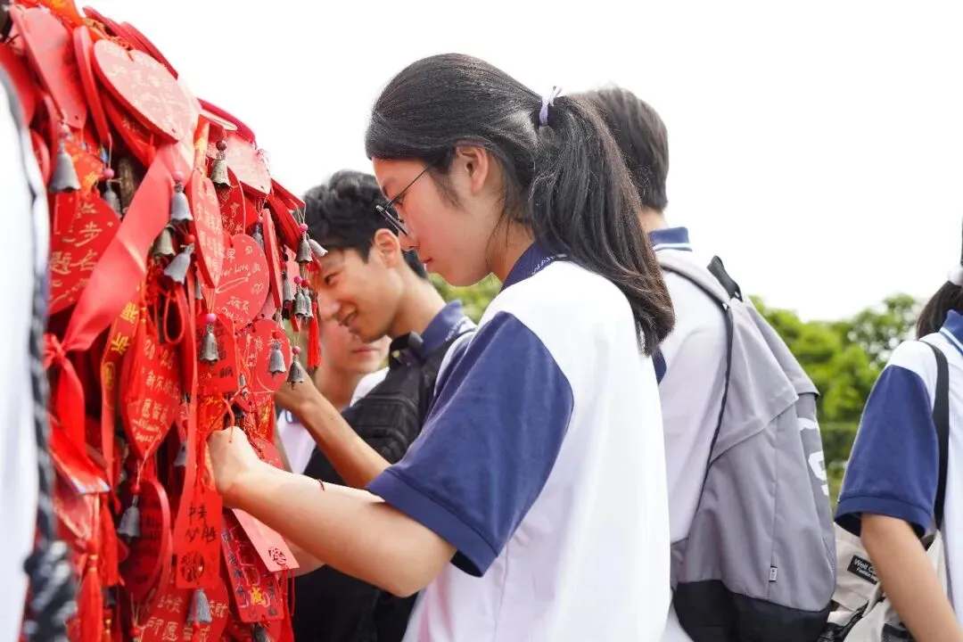 百日攻坚勇攀巅峰,青春逐梦决胜中考——白云外国语中学2026届初三百日誓师活动圆满举行 第70张