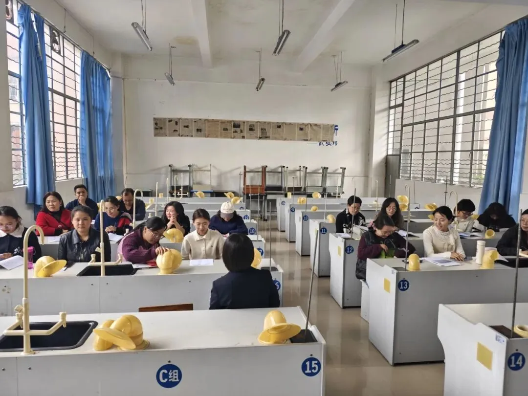 精准讲评提质效 深耕课堂备中考——隆阳区第一中学中考试卷讲评示范课展评赛顺利开展 第44张