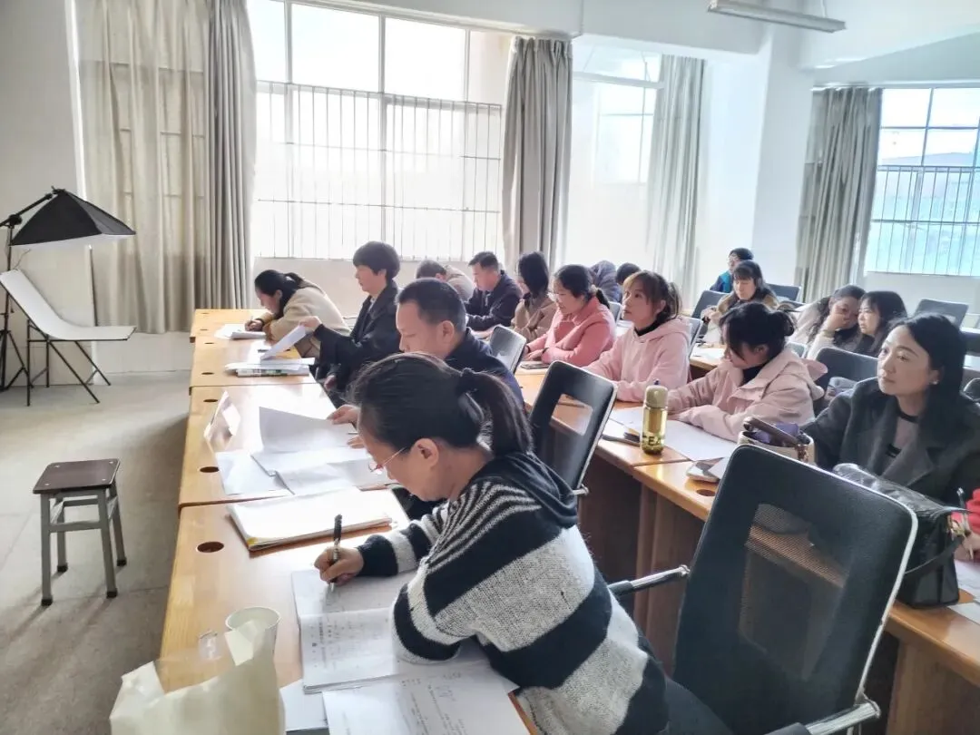 精准讲评提质效 深耕课堂备中考——隆阳区第一中学中考试卷讲评示范课展评赛顺利开展 第51张