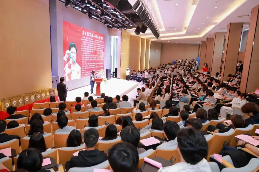 暨南大学暨附港澳台联考” 第二次模拟考试表彰大会&澳门四校联考誓师仪式考前动员大会 第19张