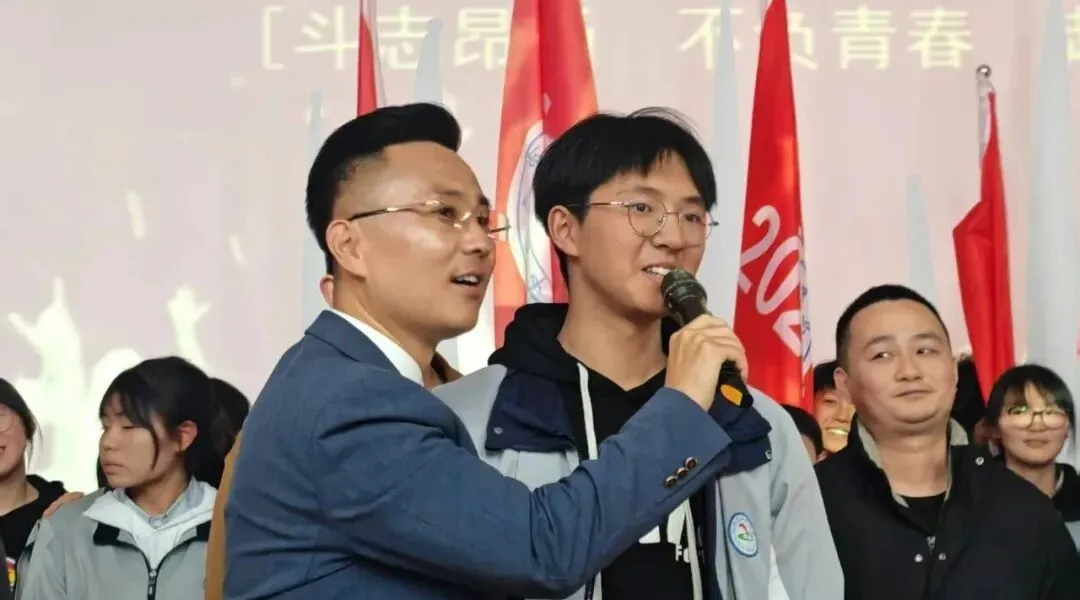 仁怀市五马中学举行2026年决胜中考百日冲刺誓师大会 第8张