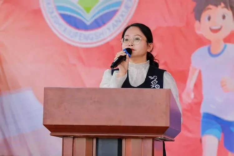 百日拼搏秀风采,中考圆梦自成峰 ——海口市秀峰实验学校 2026年百日誓师大会 第46张