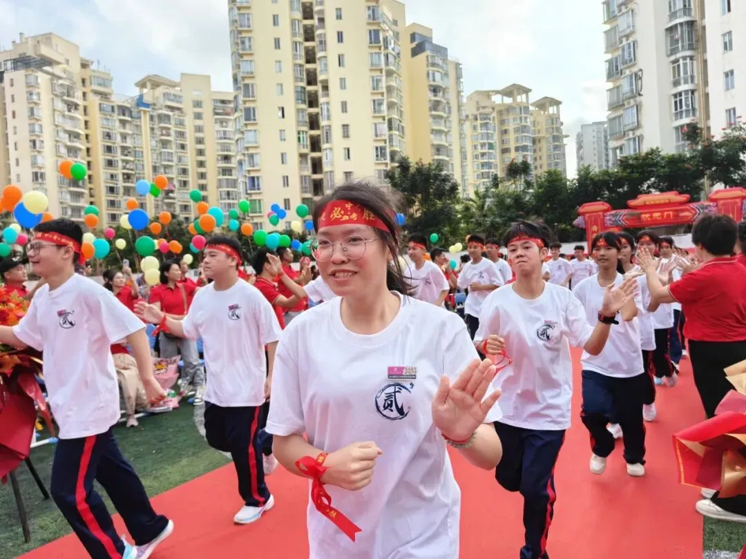 青春逐梦 决胜中考 | 海南昌茂花园学校隆重举行2026届中考百日誓师大会 第33张