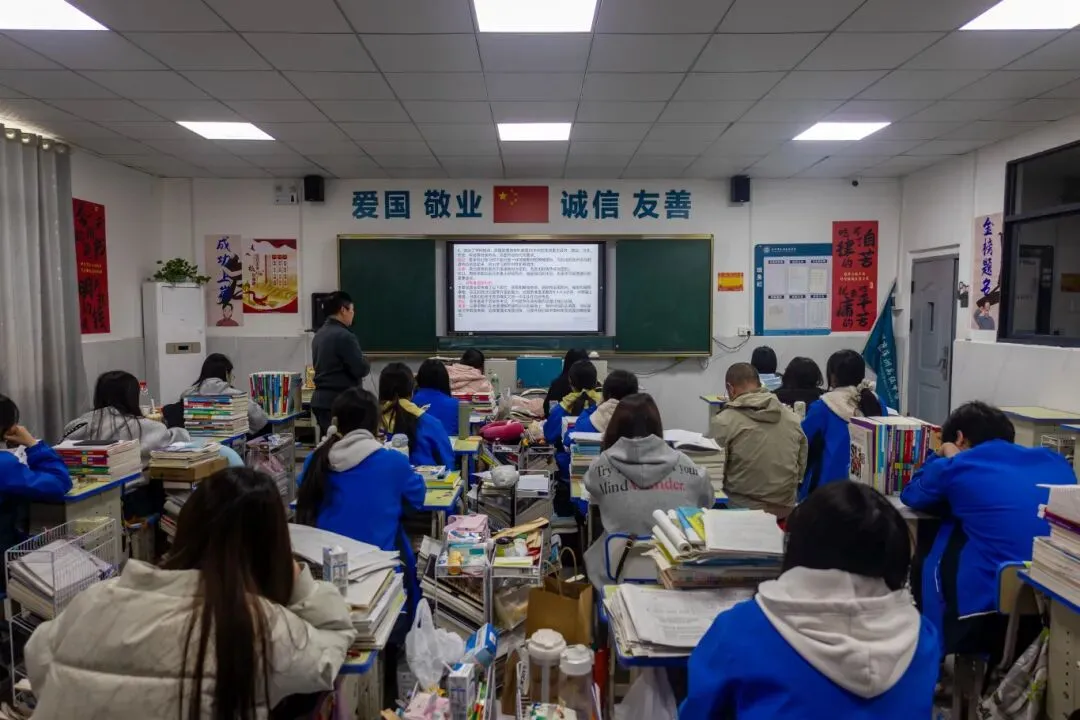 【精研模考,赋能备考】萍高高三模考讲评课护航学子冲刺高考 第12张 【精研模考,赋能备考】萍高高三模考讲评课护航学子冲刺高考 第12张