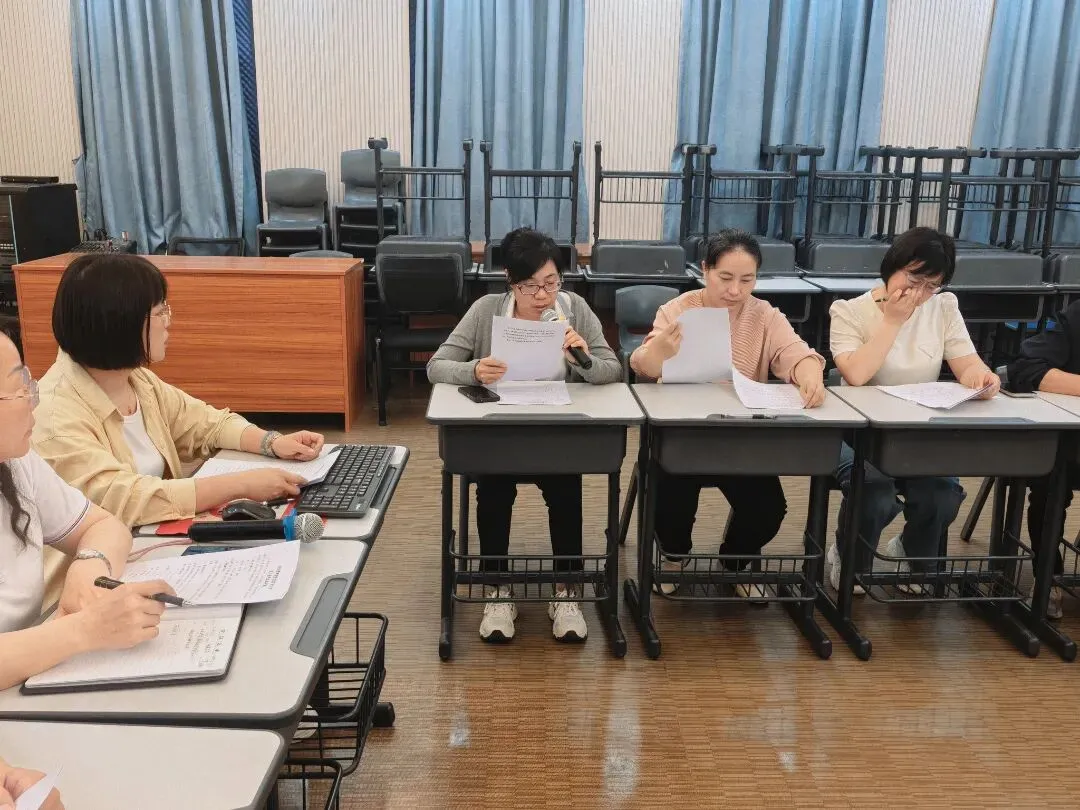 凝心聚力备中考 砥砺前行铸辉煌 —— 沙田腾辉学校召开九年级备考工作会议 第7张