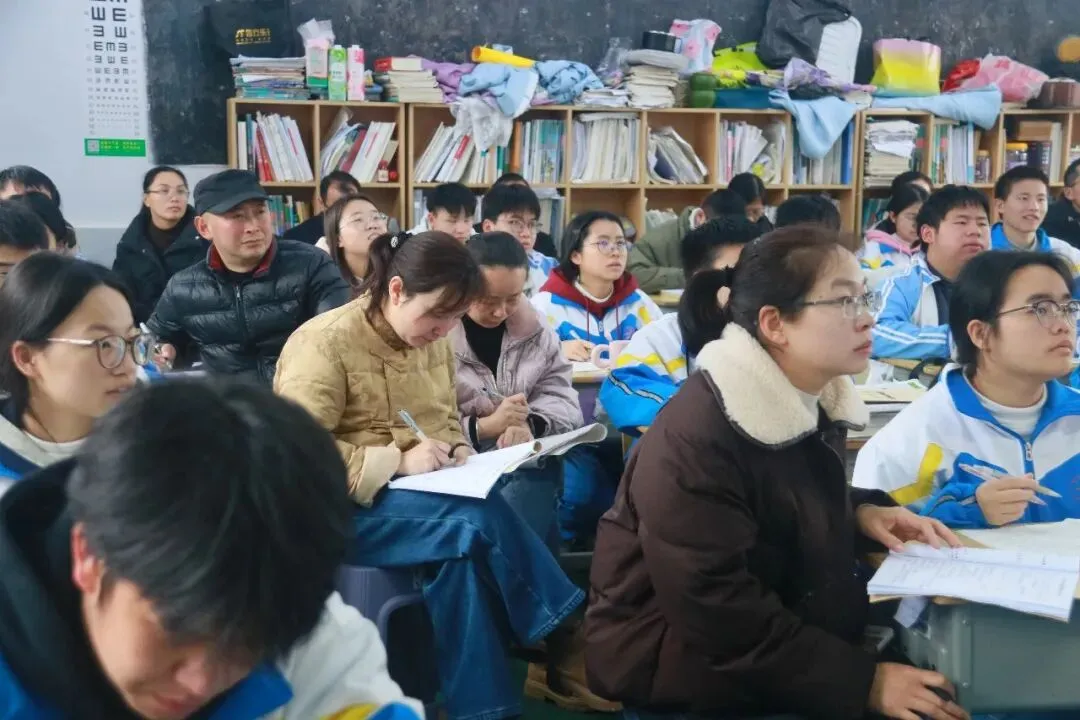 【聚焦州模・以研促教】聚焦州一模试卷 推进教研提质|黄平县旧州中学组织开展州一模讲评专项研讨活动 第7张