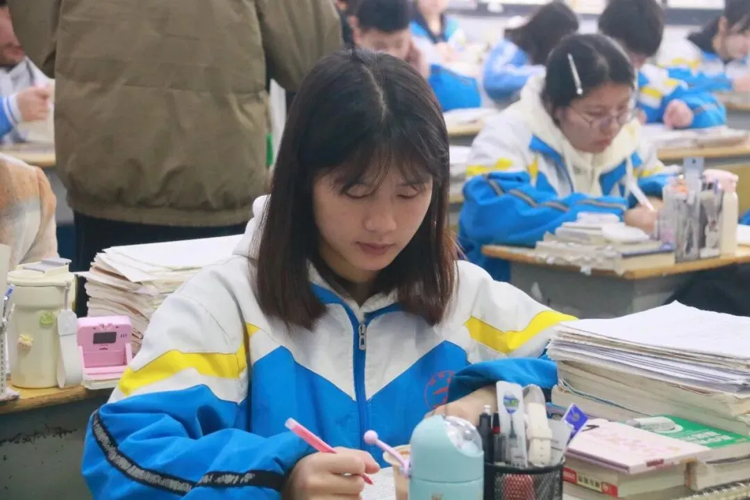 【聚焦州模・以研促教】聚焦州一模试卷 推进教研提质|黄平县旧州中学组织开展州一模讲评专项研讨活动 第44张