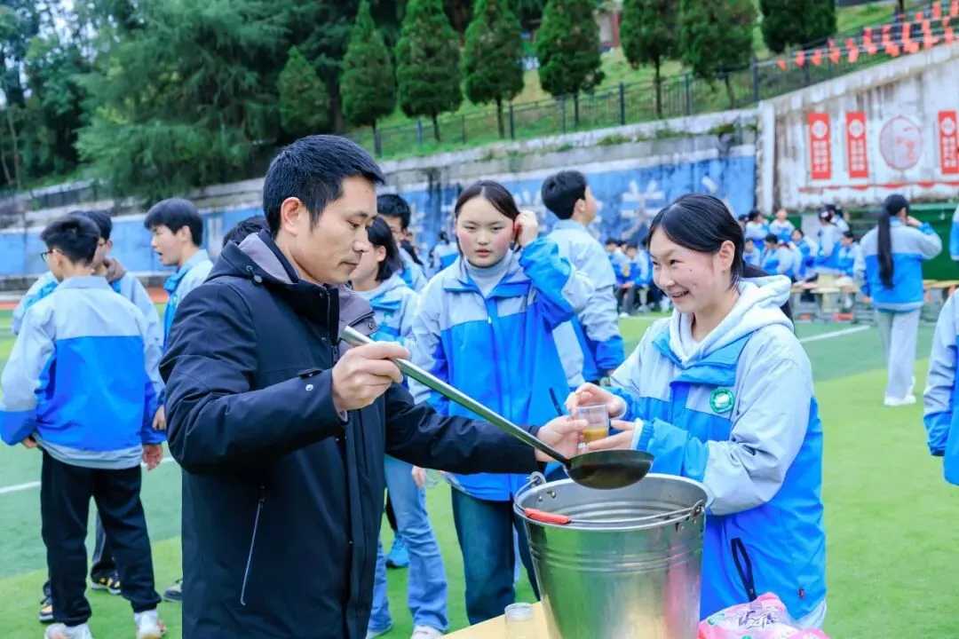 大磏中学举办中考百日誓师大会 第30张