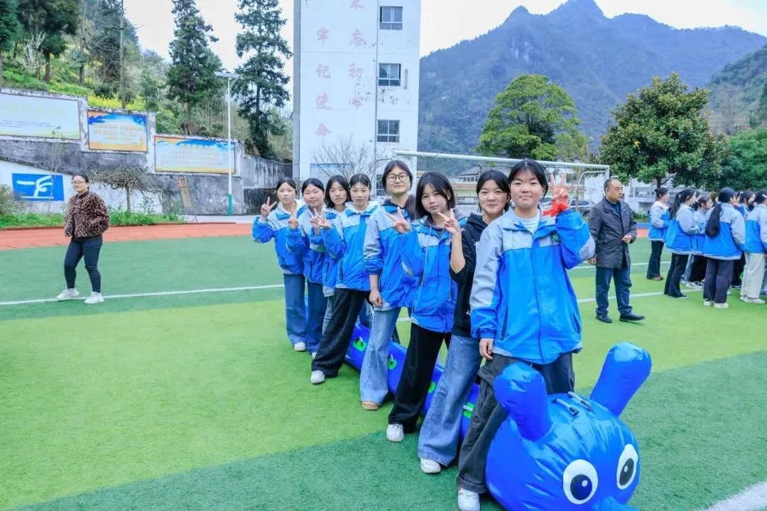 大磏中学举办中考百日誓师大会 第31张